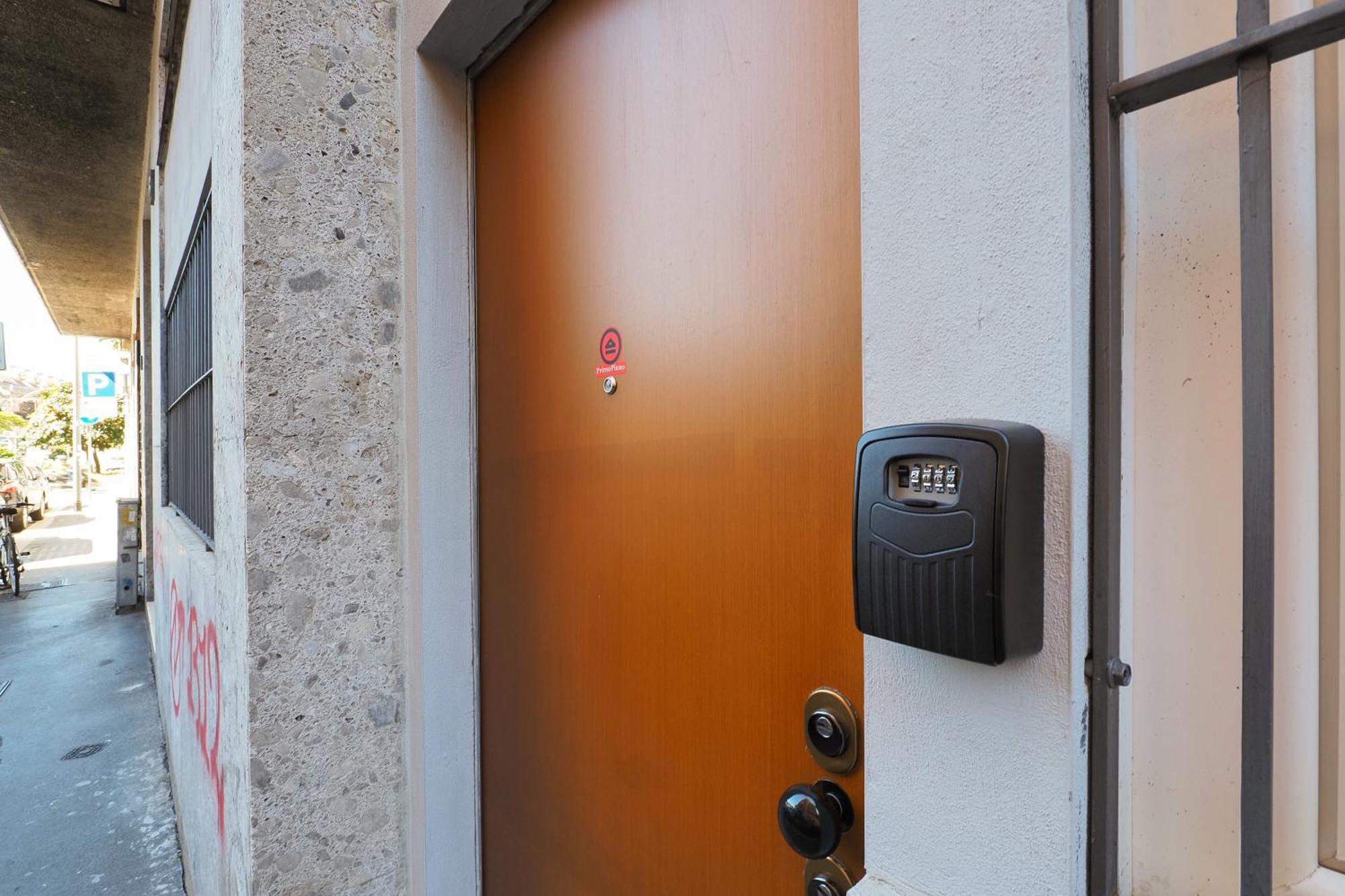 Primopiano - Gluck B Apartamento Milão Exterior foto